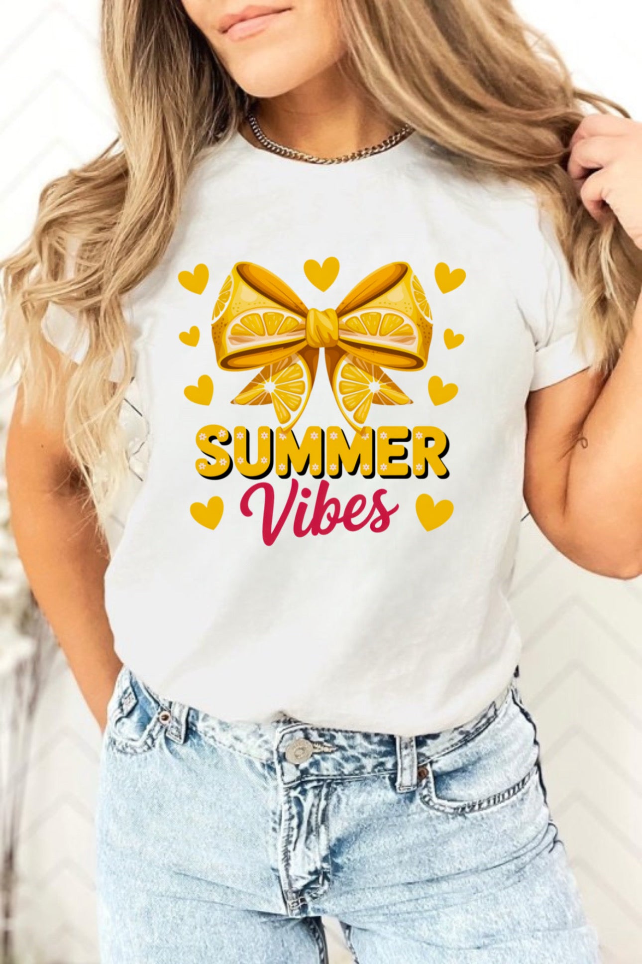 Summer Vibes Tee - Gildan